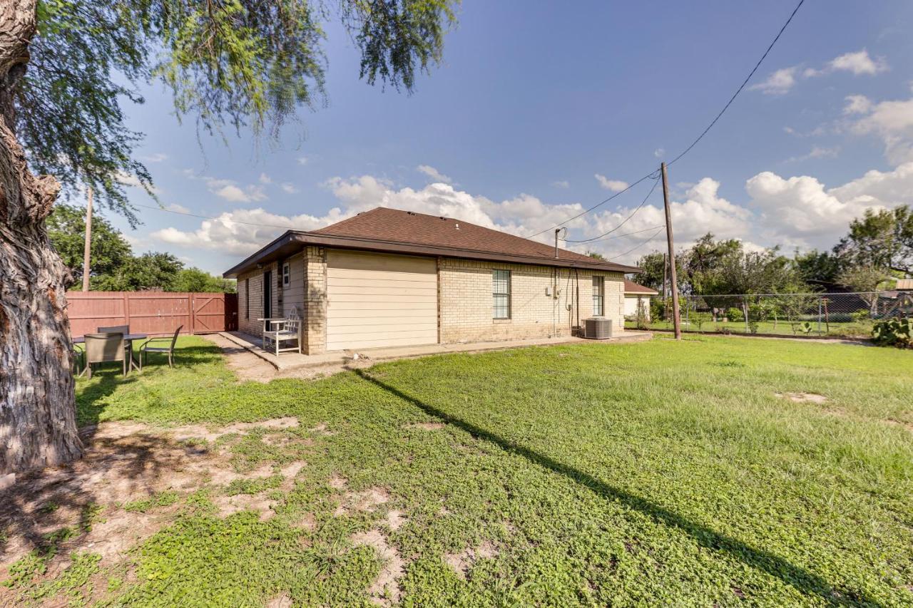 San Juan Home With Spacious Backyard Near Border! Exterior photo